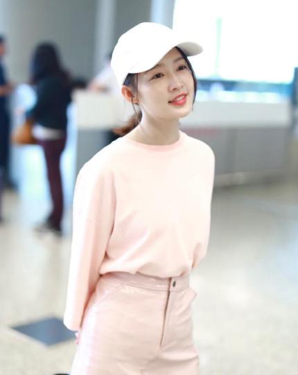 李沁|李沁: 国家秘密培养9年的人才, 却转身进娱乐圈, 背后原因令人感叹