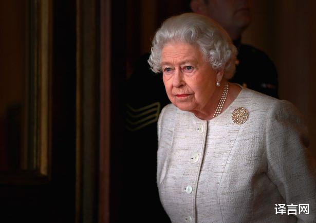 英國王室專傢：哈裡梅根“脫皇”期限臨近，或被女王剝奪殿下身份-圖2