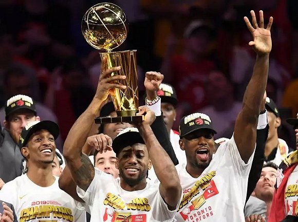 迈克尔·乔丹@有球迷说19年总决赛FMVP应该是范乔丹,那他到底什么数据?