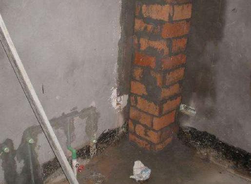 []卫生间包管不要用红砖了，如今早流行用它代替，还好师傅告诉我