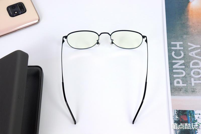 小米科技|一副眼镜199元？小米钛轻盈：不贵！防蓝光科学护眼用它就够了
