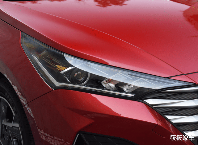 现代悦纳|现代隐藏的一张王牌，油耗4.9L配CVT，比丰田威驰漂亮，7.28W起