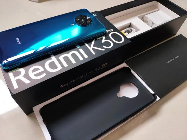 小米科技@1500元价位选华为还是小米？网友：听我的这个价位选小米！