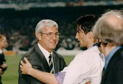 里皮：帕努奇：我对里皮说去你X的 结果我没了世界杯