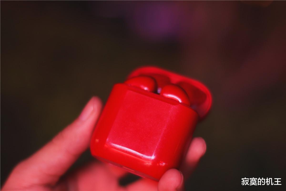 半导体|配音大师潘粤明代言，漫步者DreamPods通话降噪全新体验