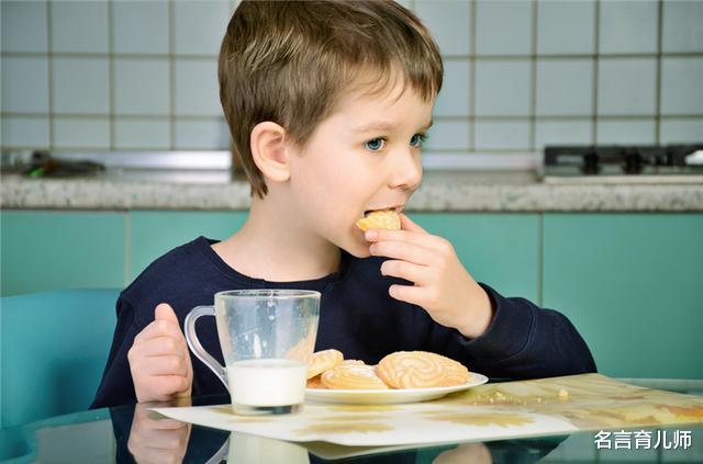 「」高考因紧张忘涂答题卡，直接给监考老师下跪的女生，现状如何？