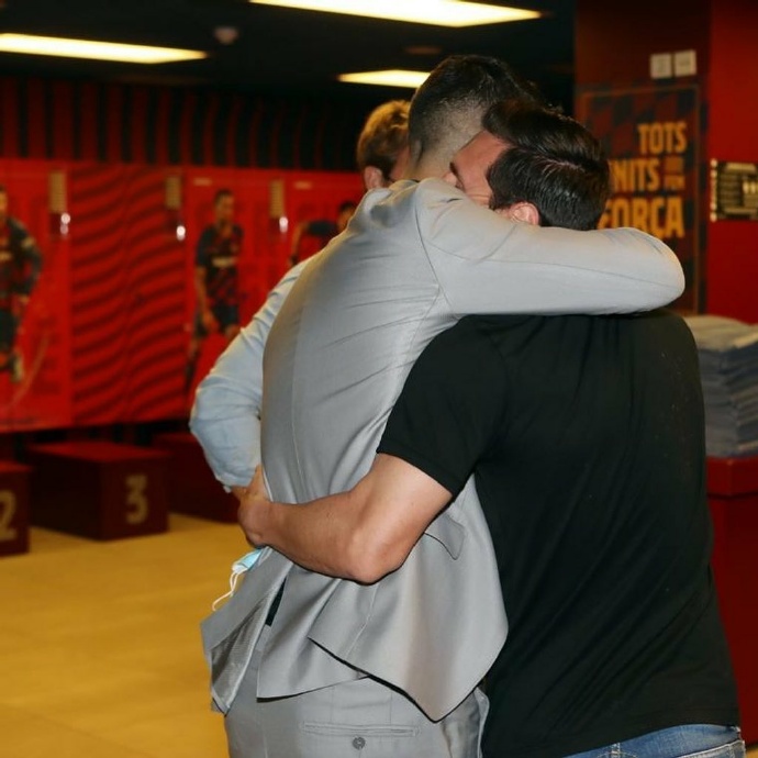 姜子牙|怒气未消!梅西再炮轰巴萨高层,抱苏神动情告别 卡纳瓦罗大罗点赞