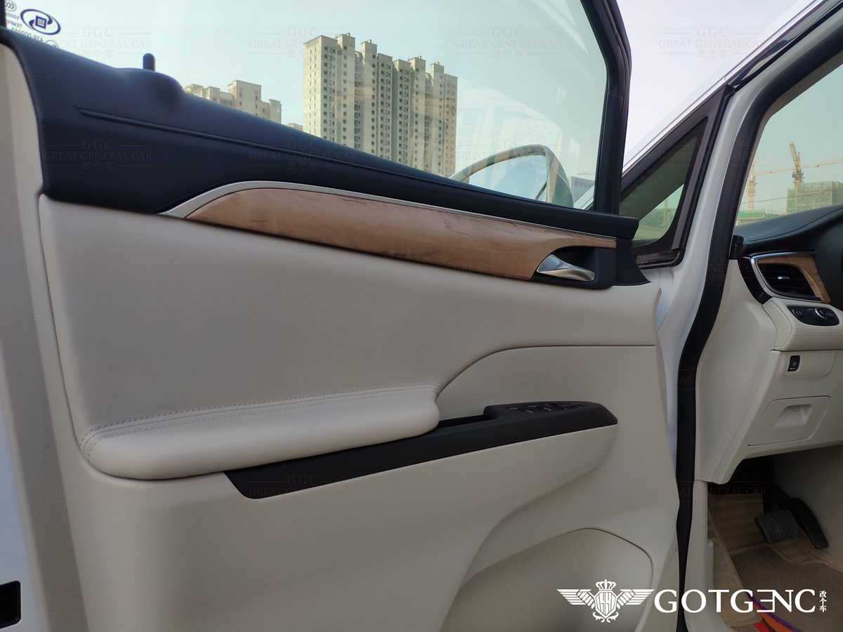 别克GL8@6万费用报价改装别克GL8,细数项目明细,值不值你说了算