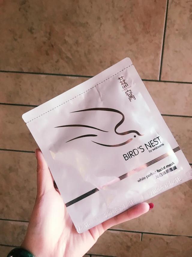 屈臣氏：屈臣氏被拉进“黑名单”的护肤品，很多人都用过，表示绝不回购！