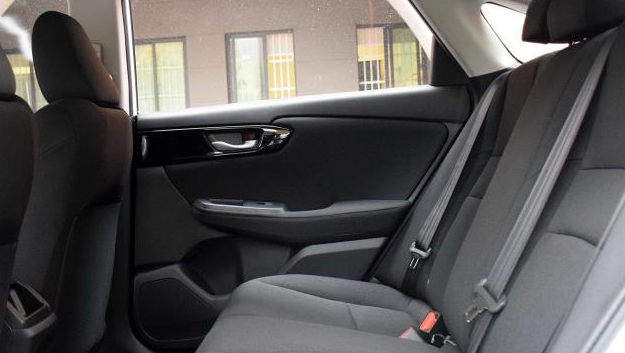 本田皓影：开完大众朗逸，再开本田凌派，谁更有档次车主用数据说话