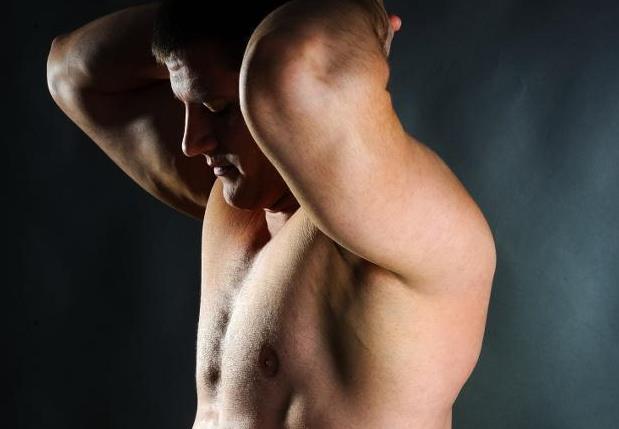 疾病|男人晨起“第一泡尿”，若没有3个异常，偷着乐吧，肾脏很强壮！