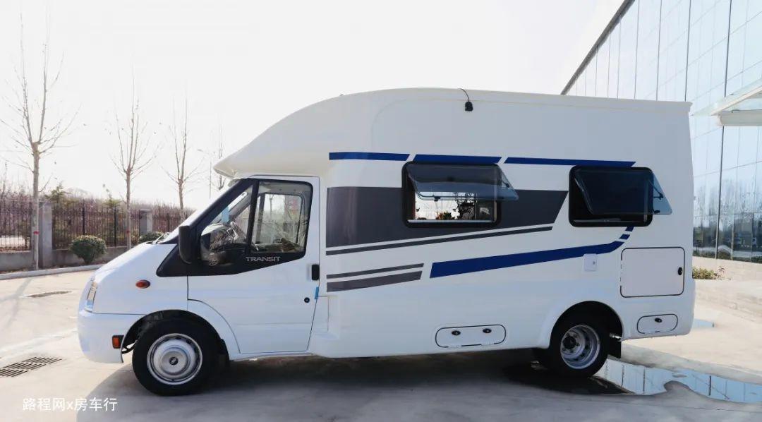 房车：国六款飞翔福特T型房车，颜值出众，专项设计新颖