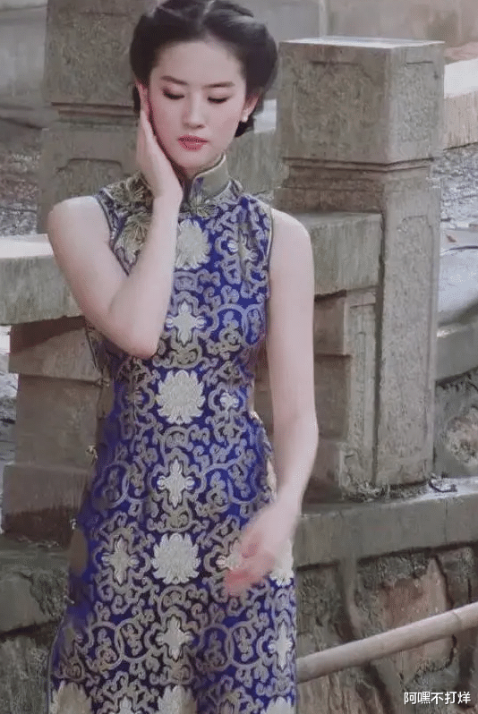 赵丽颖|穿旗袍的十位女星，刘亦菲赵丽颖上榜，最美的她无人超越却已离世