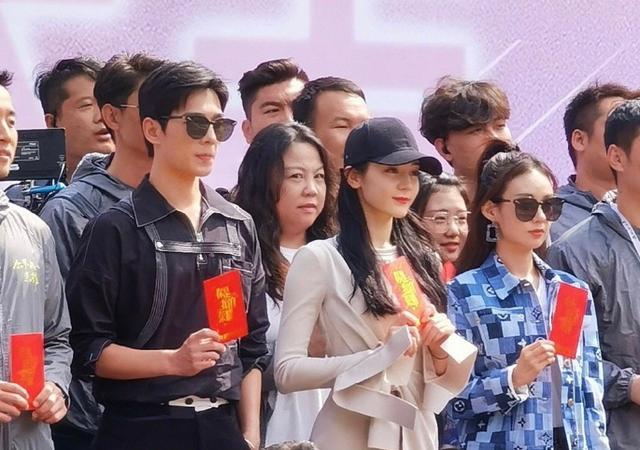 迪丽热巴|《你是我的荣耀》开机，三大女配颜值演技不输女主，热巴压力大