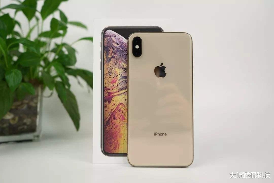 iphone12|大降4000元!苹果这回要输了,网友:有它,还买什么iPhone12