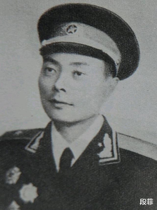 「江拥辉」百万大裁军时撤销了四个大军区，司令分别是谁？后来去了哪里？