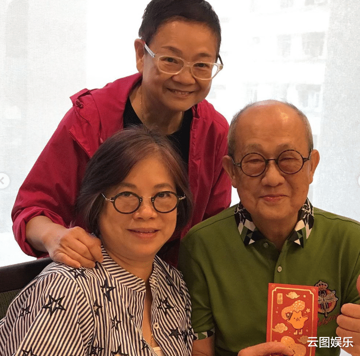 结婚|又一忘年恋！73岁老戏骨与小23岁女友登记结婚，两人都曾离过婚