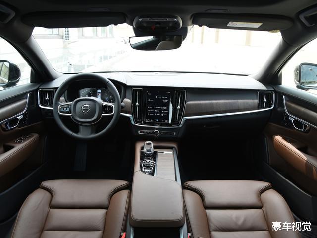 林肯|手握40万不知买啥车？两款SUV、3款轿车，最快百公里破5秒