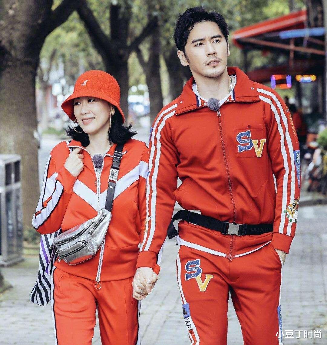 穿衣搭配|钟丽缇越活越年轻？剪齐刘海长发减龄10岁不止，穿一字肩衣美翻了