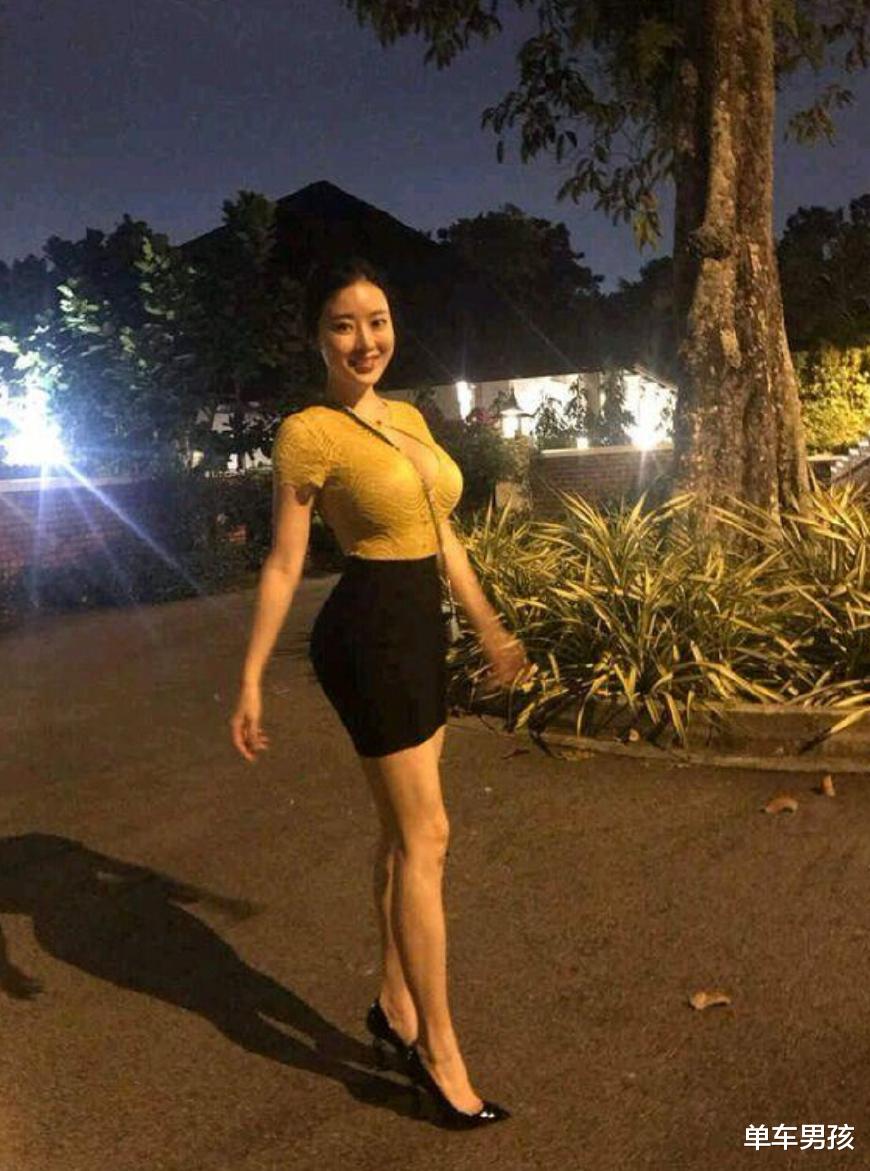 蒋聘婷|看完蒋聘婷的照片终于知道了，原来130斤的身材也可以这么好看！