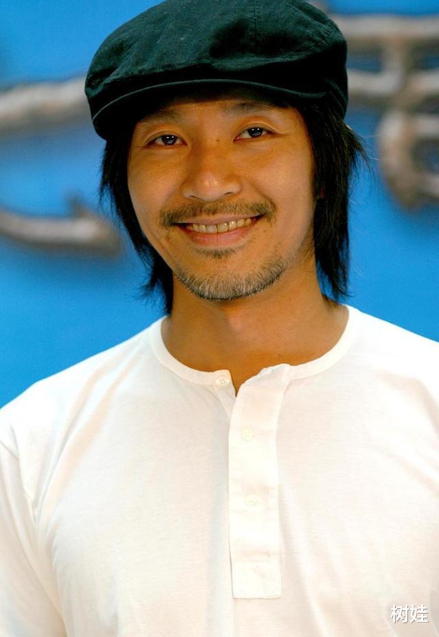 【周星驰】57岁周星驰二度抵押山顶11亿豪宅套现,名下公司十年间亏损5.8亿