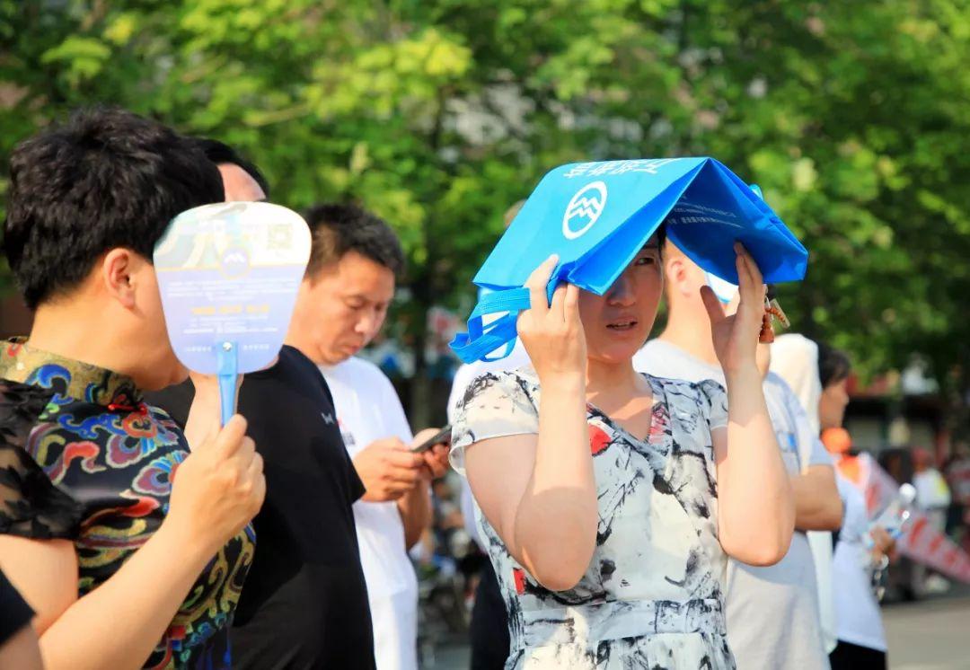 []冒名顶替者跟咱们非仇非敌，为什么成咱们眼里的“过街老鼠”？