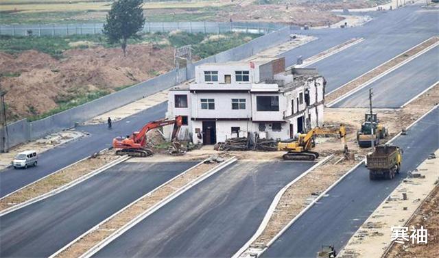 寒袖|郑州钉子户坚决不拆，拒绝88亿补助后，把自家祖宅变成文物建筑！