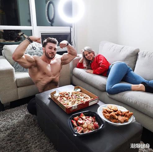 「碳水化合物」增肌增重要保证″碳水″摄入，减脂减重的人，一定要控制″碳水″摄入