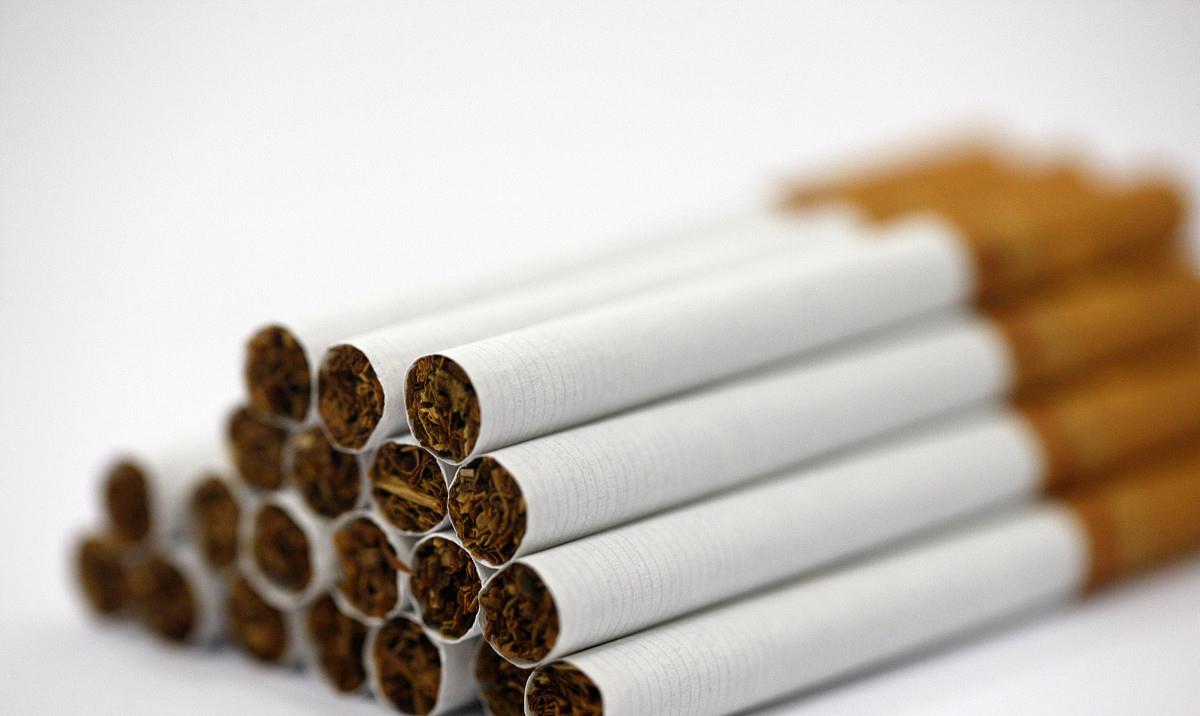 肝癌|长期吸烟的人，若出现这些“丑态”，或是肺在恳求你：快戒烟吧