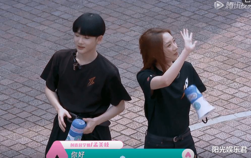 #孟美岐#孟美岐出席《创3》,和选手同台跳主题曲,实力差距一下出来了!