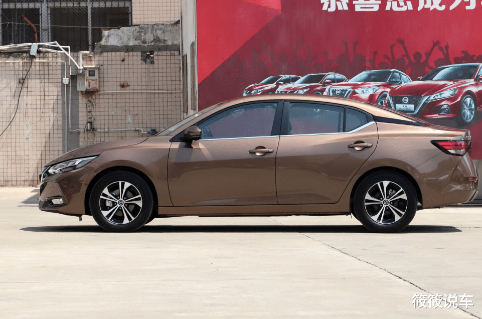 「日产轩逸」当之无愧的“霸主”,5月狂甩45283台,油耗4.9L,满足国六排放