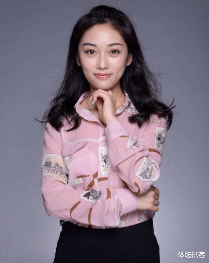 【冲超】25岁前大连美女老总沦为在逃阶下囚，曾豪言：3年冲甲，5年冲超！