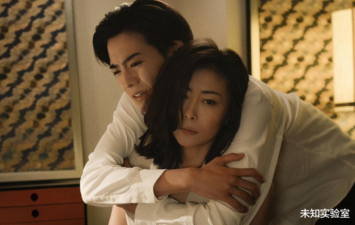 王一博|周迅和王一博在一起太欲！触指尖靠喉结，上演“贤者之爱”