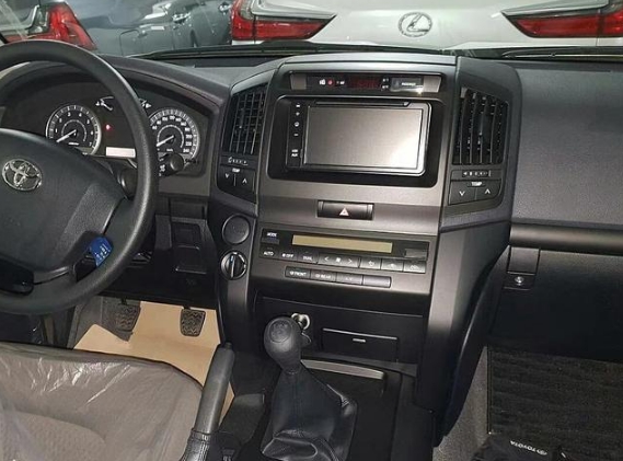 丰田普拉多|拿着60万，你选普拉多4000还是酷路泽4000？