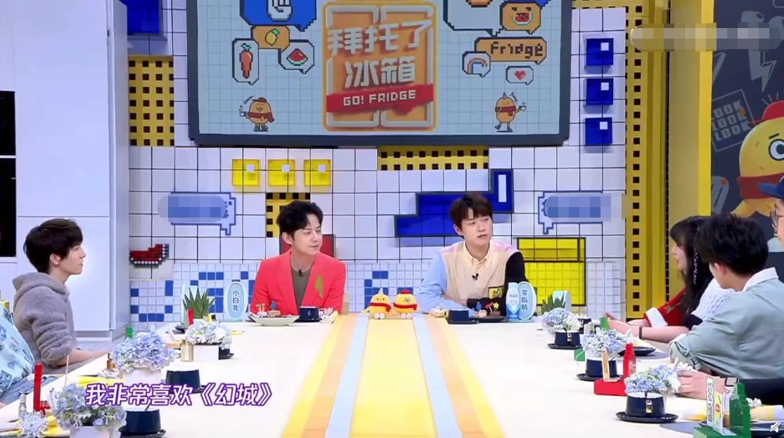[郑爽]郑爽坦言拍偶像剧让自己变傻，感慨现实很残酷频频吐槽自己不争气