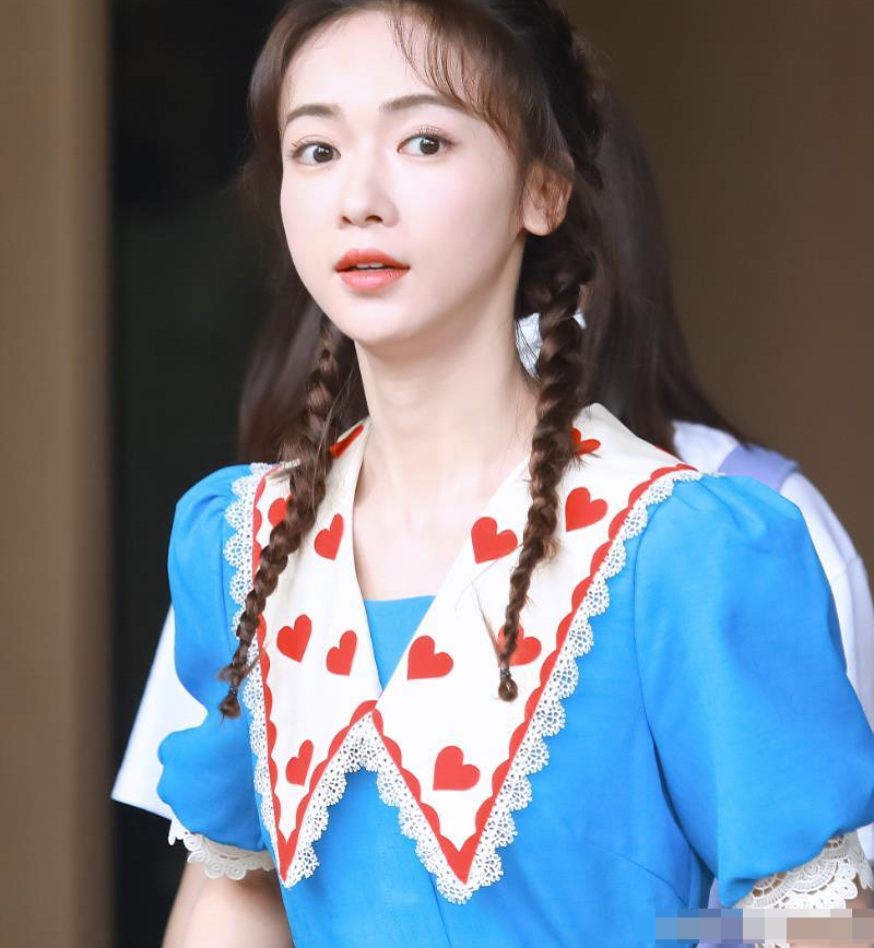 『吴谨言』吴谨言baby越来越像?当两人录制综艺穿同款衣服,才知道baby为啥火