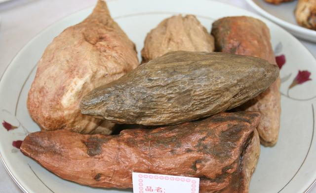 玉米|女性“152-175cm标准体重”是多少？若你达标，可能无需考虑减肥