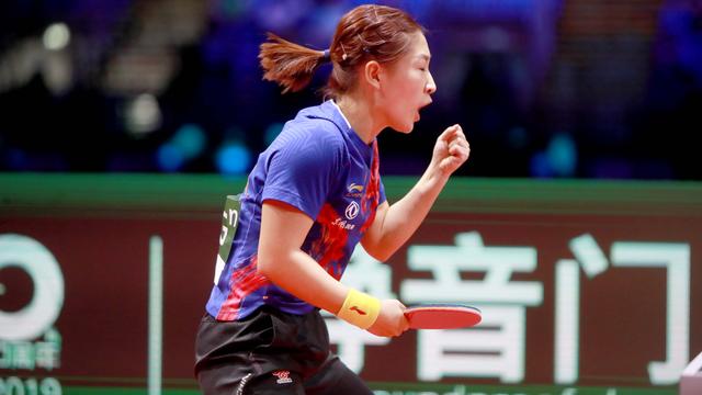 刘诗雯▲中国荣耀时刻！刘诗雯夺冠，4面五星红旗升起 女乒壮举显霸主地位