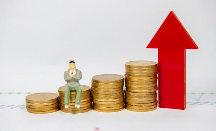 Data居士 我国金融业增加值20强城市，北京上海绝对领先，深圳独一档，武汉仅排名11