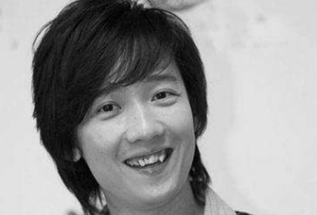 春晚|他用一首歌走红春晚，被妻子嫌弃花百万整牙，今44岁已被人遗忘