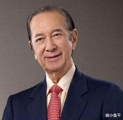 [何鸿燊]何鸿燊四姨太梁安琪透露：65岁何鸿燊主动示爱，26岁的自己被吓坏