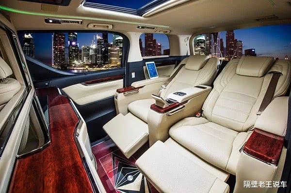 [丰田埃尔法]自主“埃尔法”售价不到13万，几乎和真车一模一样，还配电动双侧滑门