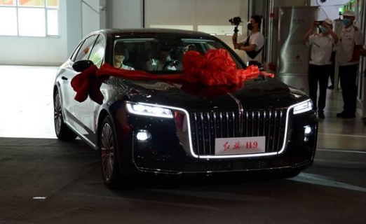 红旗h9|全国第一位红旗H9车主，连夜排队提车，只说了四个字