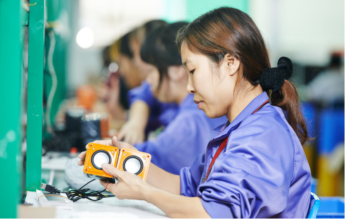 光刻机|中国芯缺的是什么？任正非：缺的不仅是光刻机，房价正摧毁希望！