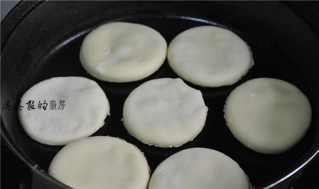 「山药」比面包松软，比馒头简单，春天早餐多吃它，应季而食最健康！