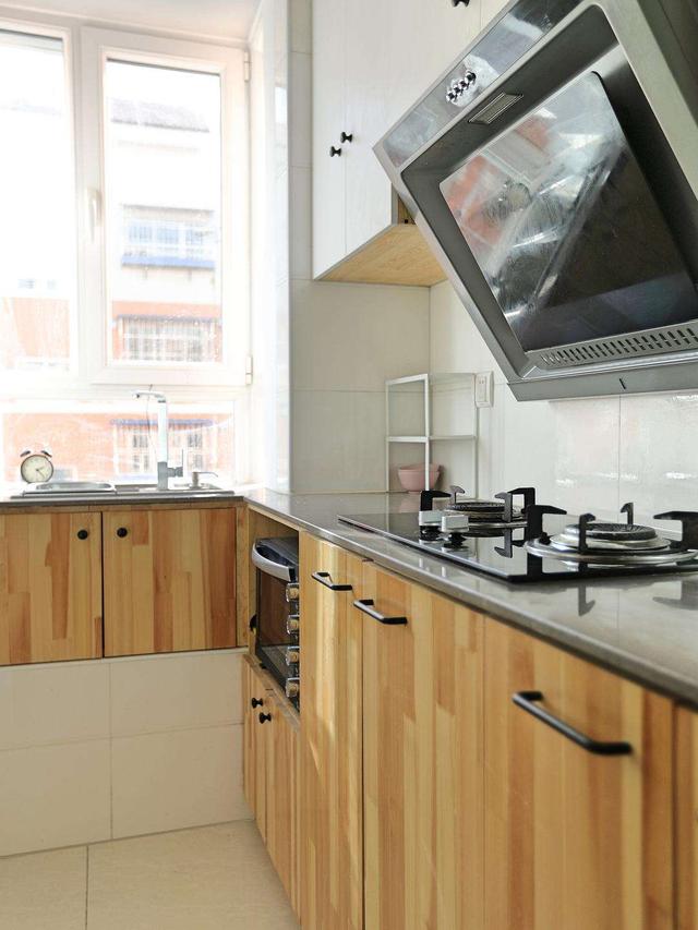 []必须给师傅多加200，高橱柜低窗台，垫高后1招解决，邻居看红了眼