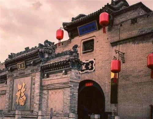 山西省|日本扫荡山西时,为何唯独放过了乔家?你看门口的旗帜上是啥图案