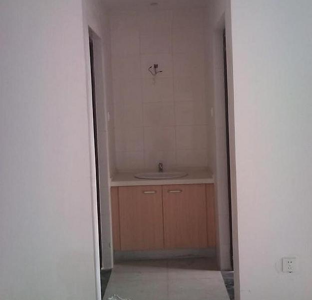 46平的公租房，没有卧室，床直接放客厅，保证你们没见过