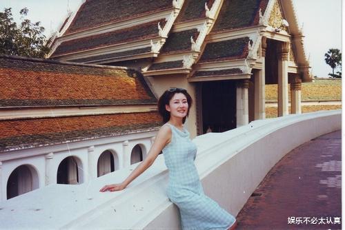 #盖丽丽#盖丽丽：90年代风靡全国，当红时突然隐退，背后藏着“神秘身份”