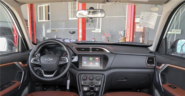 『瑞虎3』好开不贵的小型SUV,皮实又可靠,5.99万元起拥有外挂式备胎